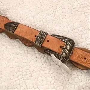 RARE*FREE PEOPLE Medallion Raw Cowhide Leather Bohemian Belt $98-FP.COM 2021\' Free People | Accessories | Rarefree People Medallion  main image 3